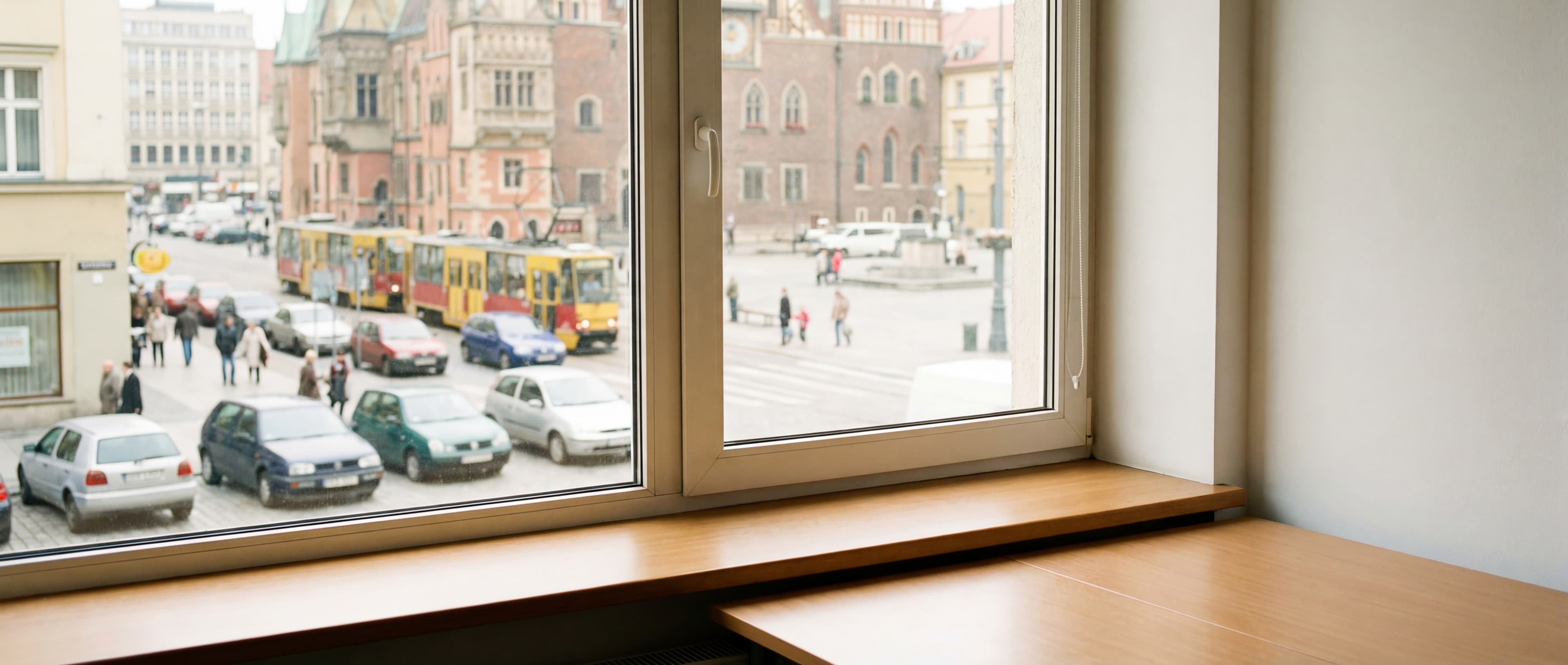 Widok z biura TAKMA na centrum Wrocławia